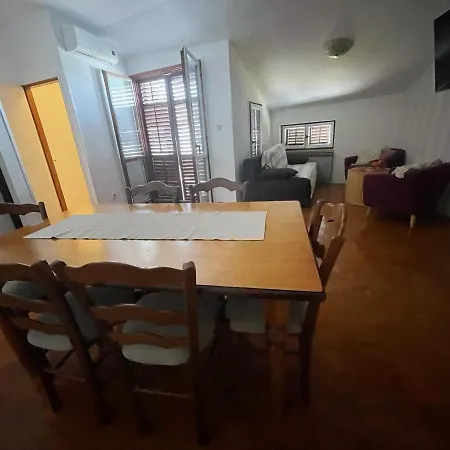Apartment Zora In The Center Of Crikvenica Esterno foto