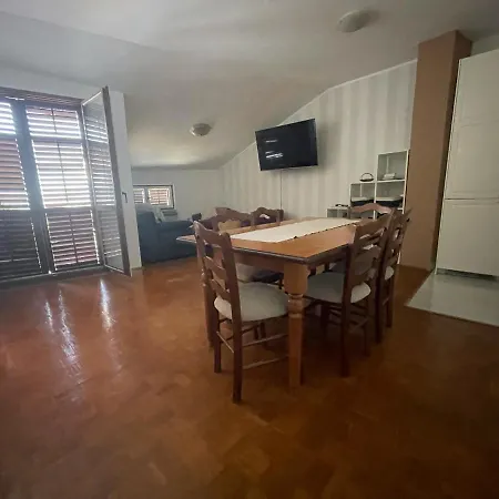 Apartment Zora In The Center Of Crikvenica Esterno foto